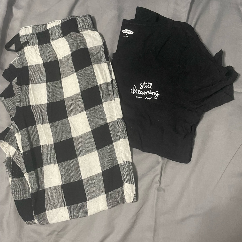Old navy still dreaming PJ set